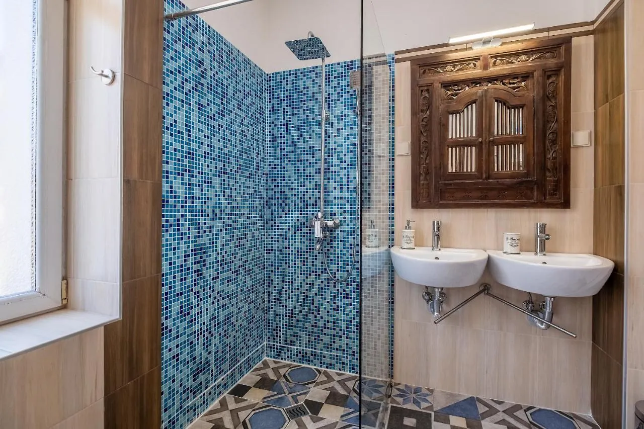 Apartment Blue House Sofia Top Center 3Bdr Family & Friends Bulgarien